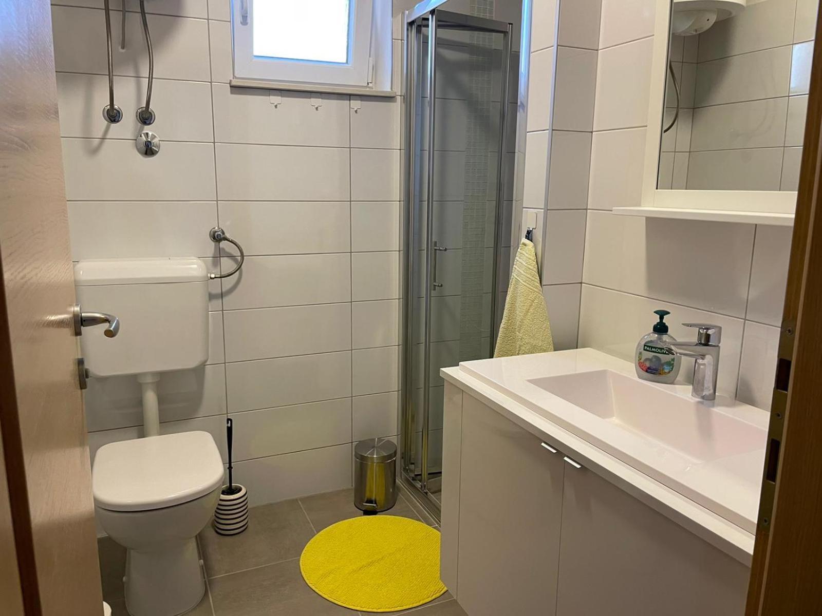 Family Apartment B&B Biograd Na Moru Exterior foto